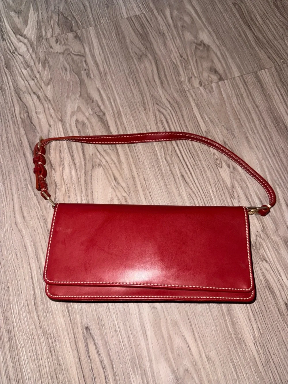 Liz Claiborne Red Leather Clutch with Matching Card Wallet - Picture 4 of 8